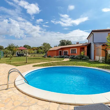 Pool & House Betiga 2 - Happy Holiday home *