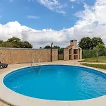 Pool & House Betiga 2 - Happy